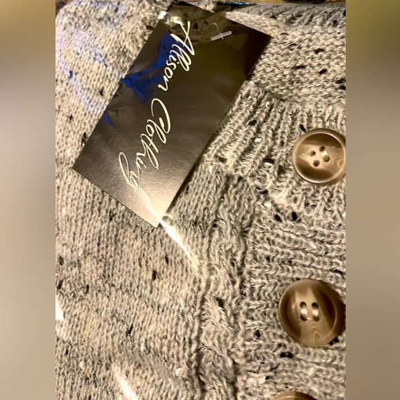 ❤️NWT❤️Grey Marbled Knit Sweater❤️💐Only one Women's size Large Left❤️ - Picture 7 of 7